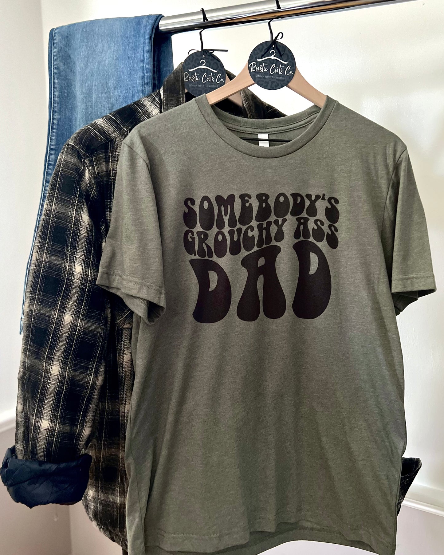 somebody's grouchy ass dad | adult t-shirt