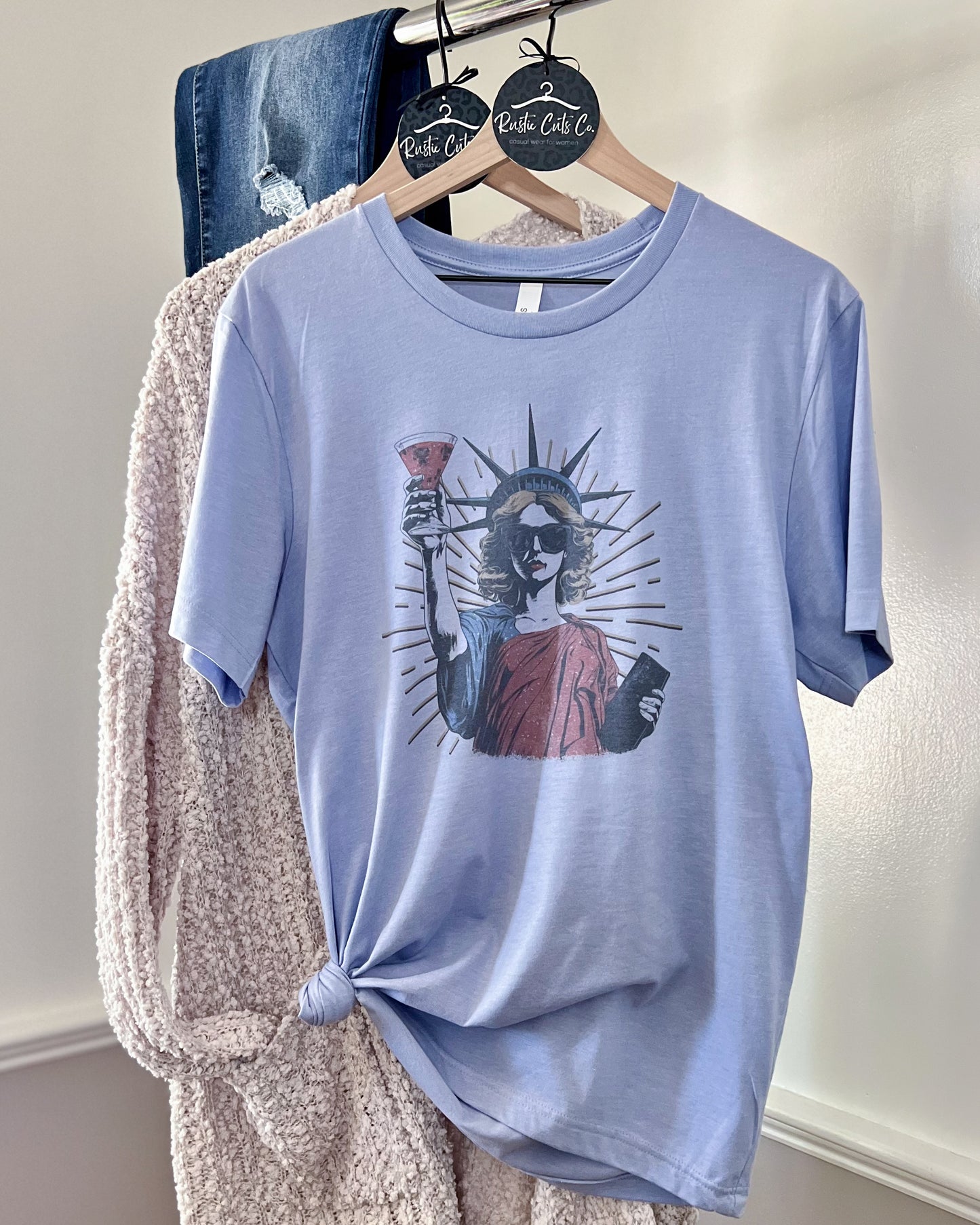 lady liberty | t-shirt