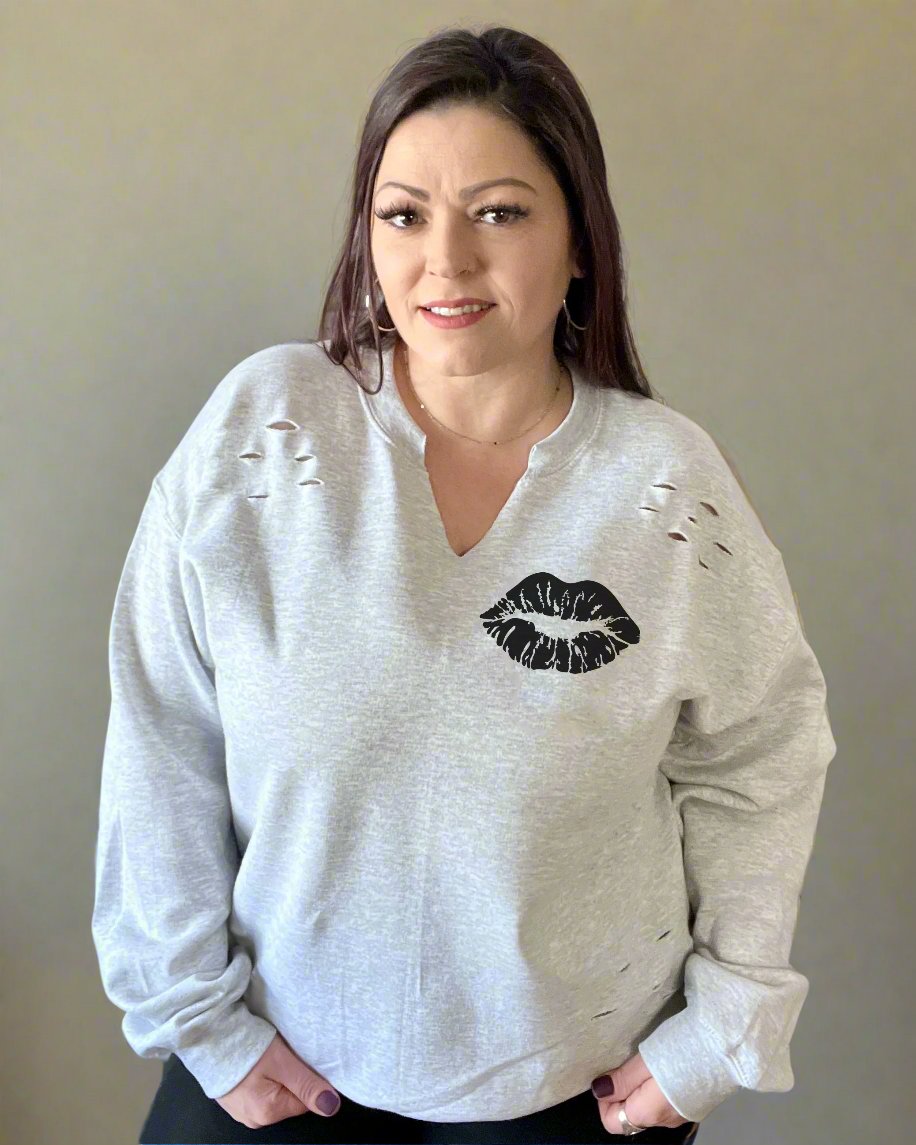 somebody's fine ass baby mama | distressed v neck sweatshirt