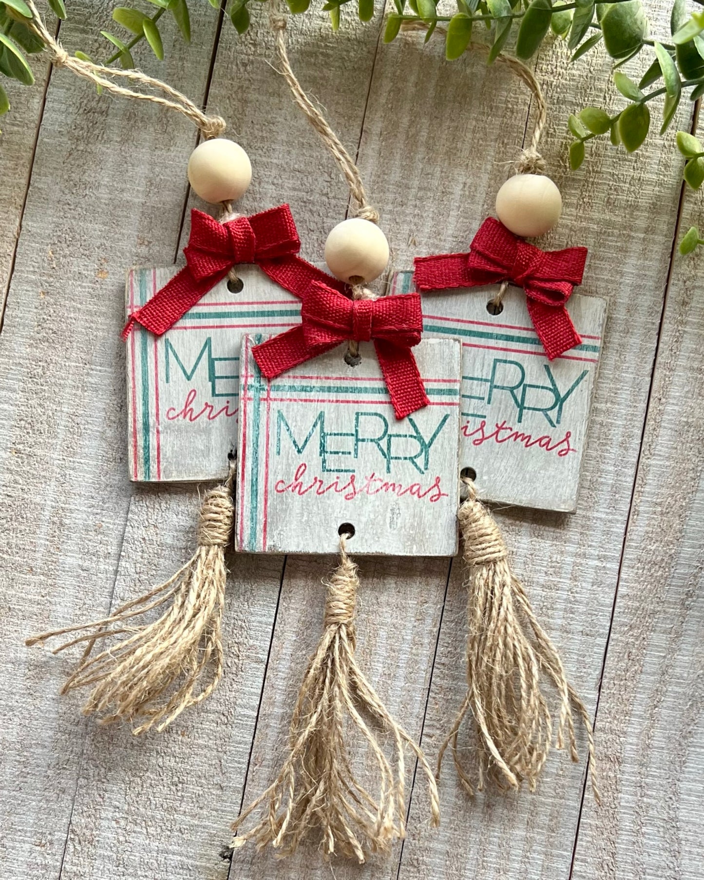 gift wrap merry christmas | tasseled christmas ornament