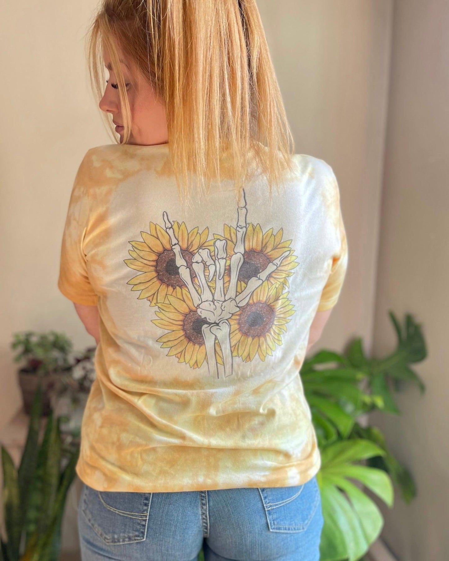 Skellie Sunflowers - Women's shirts - Rustic Cuts