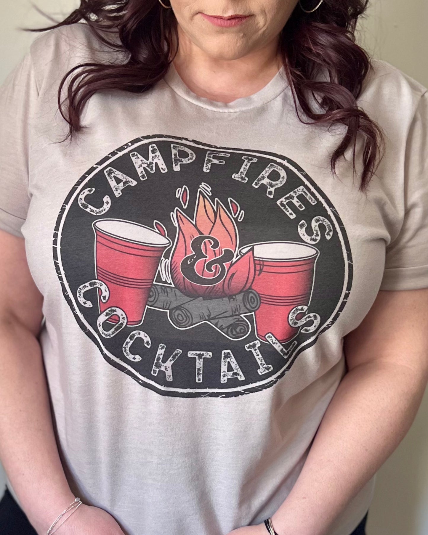 campfires & cocktails | t-shirt