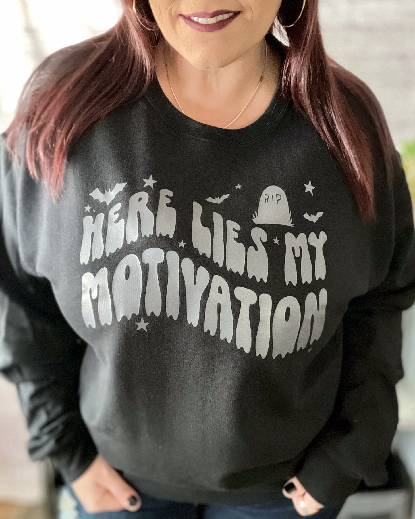 here lies my motivation | graphic top