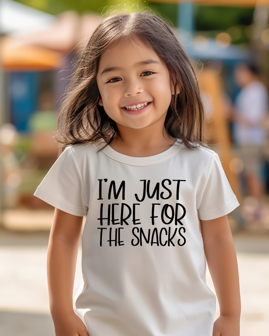I'm just here for the snacks | toddler tshirt