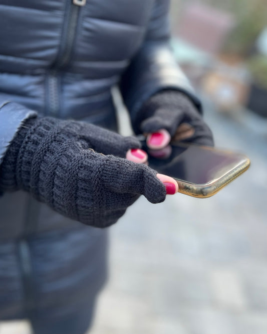 peek-a-boo | C. C winter gloves