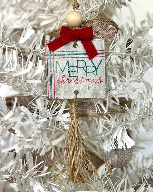gift wrap merry christmas | tasseled christmas ornament